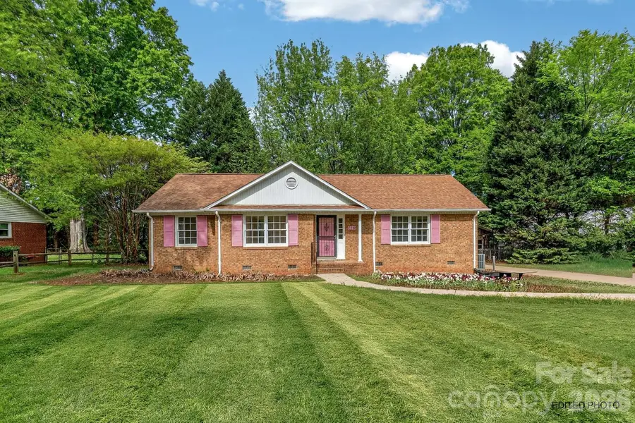 710 Twin Oaks Road, Davidson, NC 28036 - #2