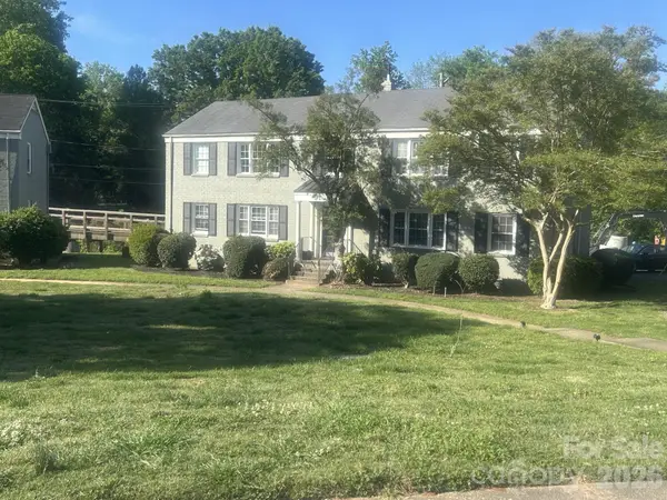 241 Wakefield Drive, Charlotte, NC 28209