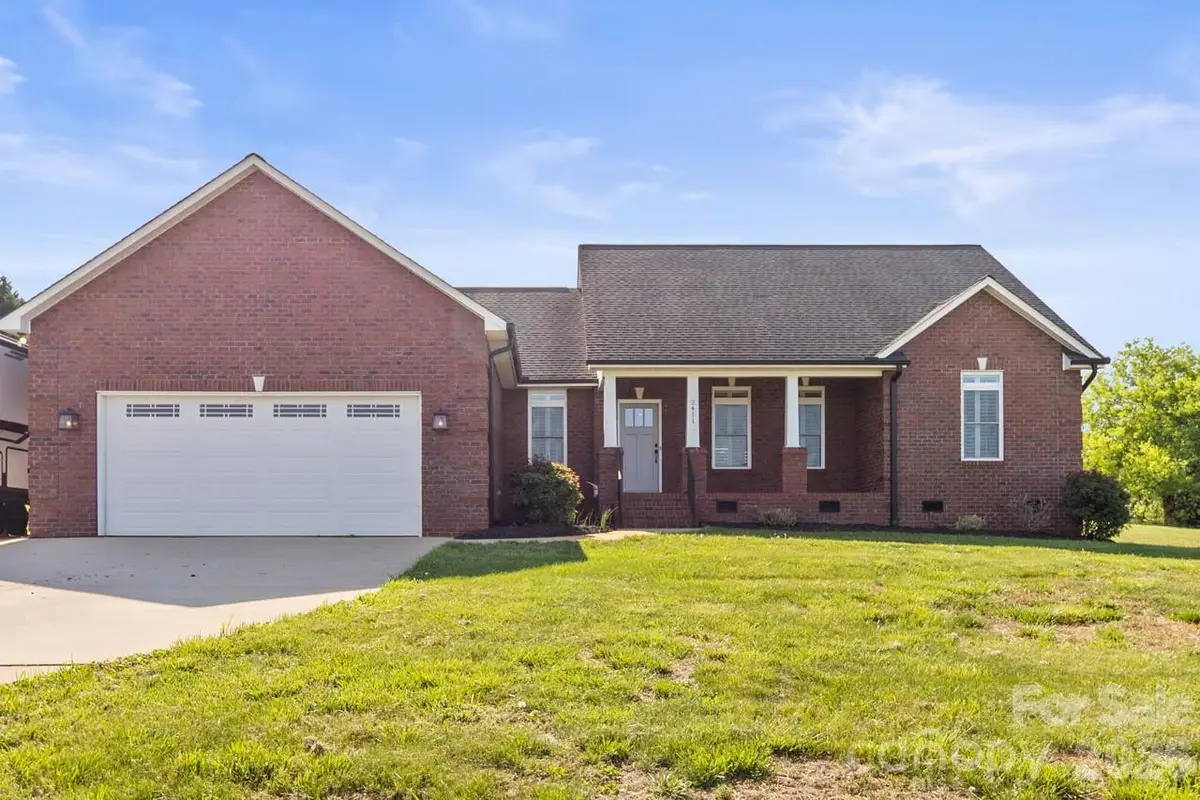 2411 Carriage Lane, Lincolnton, NC 28092 - #1
