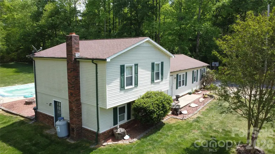 3813 Nc Hwy 18 South, Morganton, NC 28655 - #2