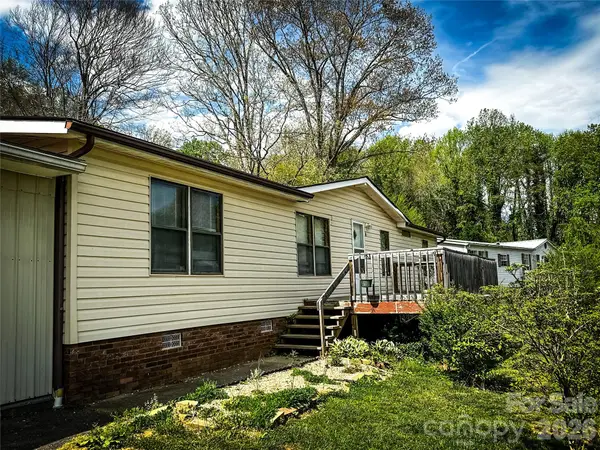 6 Lake Eden Circle, Black Mountain, NC 28711