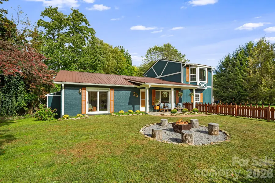 25 Pinewood Drive, Waynesville, NC 28786 - #2
