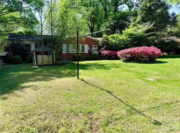 6210 Grove Park Boulevard, Charlotte, NC 28215