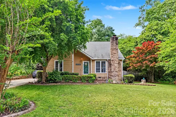 11516 Moonridge Drive, Charlotte, NC 28226