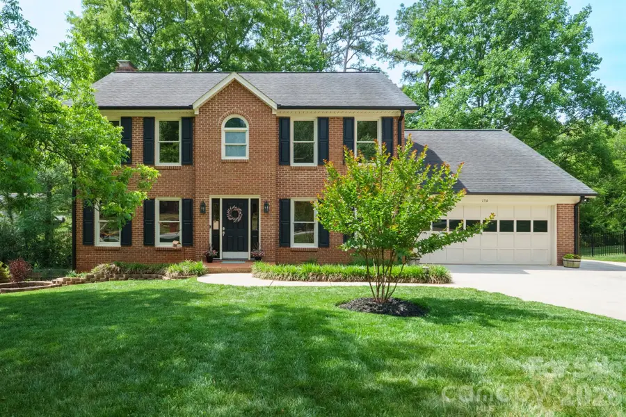 134 31st Avenue Court Ne, Hickory, NC 28601 - #2