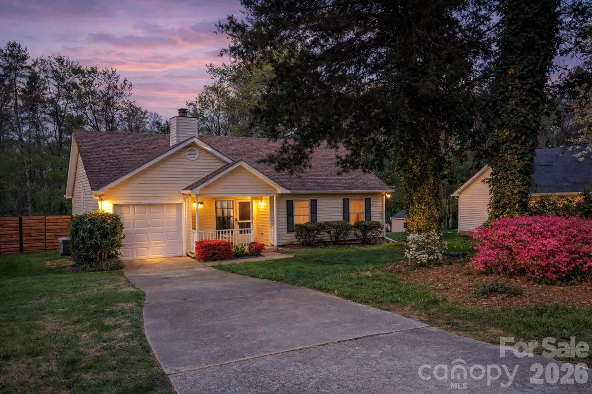 5812 Stone Bluff Court, Charlotte, NC 28214 - #1