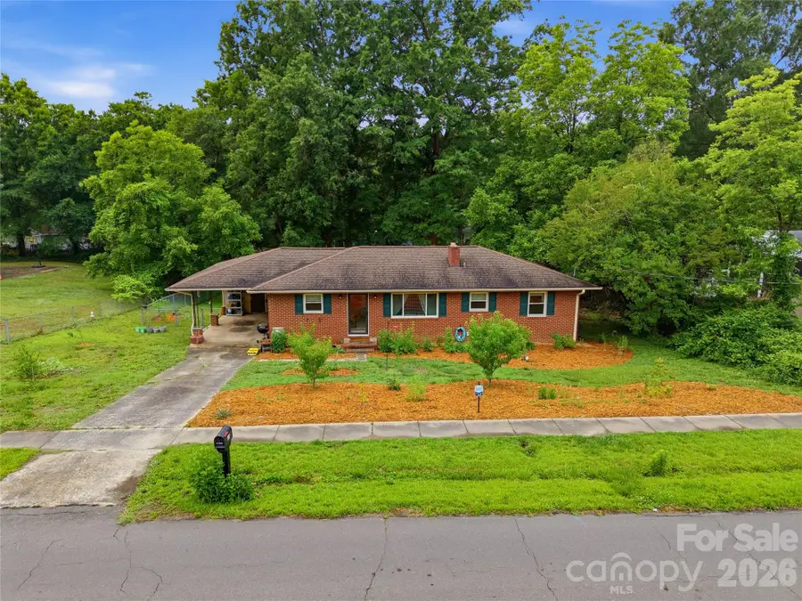 605 W 19th Avenue, Gastonia, NC 28052 - #3