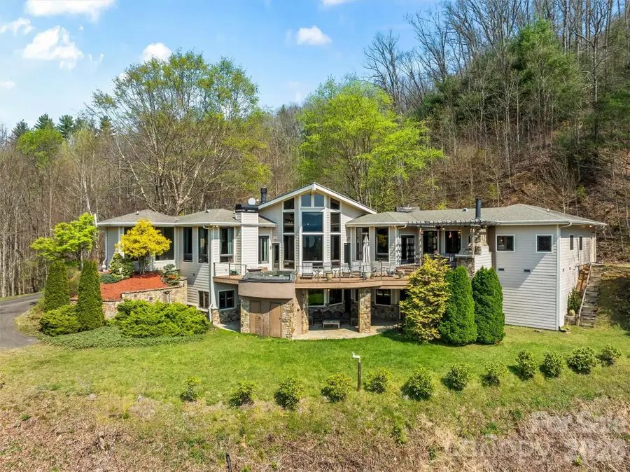 221 Connection Circle, Robbinsville, NC 28771 - #2