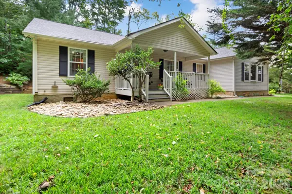 42 Bushwald Lane, Swannanoa, NC 28778