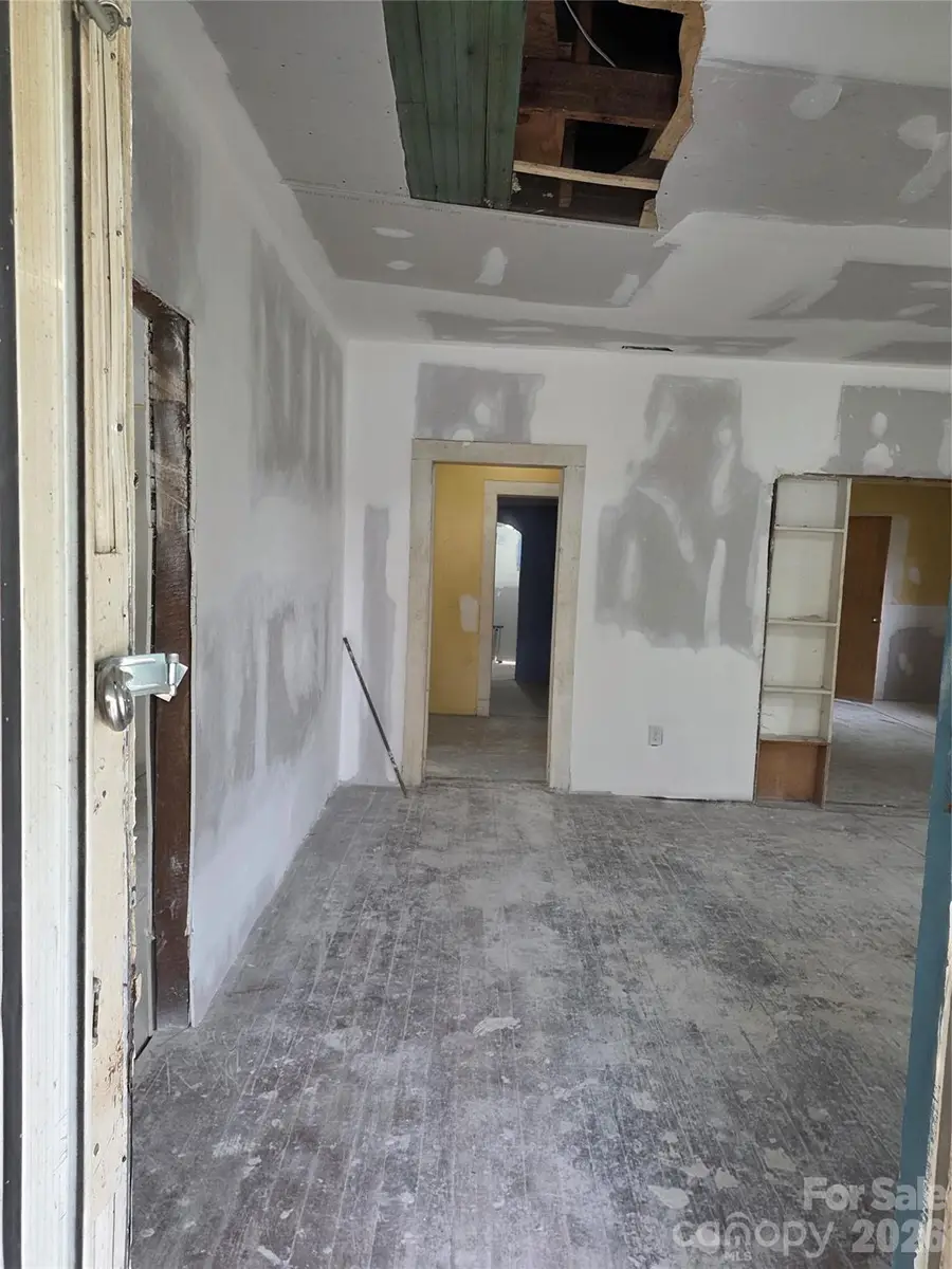 1517 W Walnut Avenue, Gastonia, NC 28052 - #2