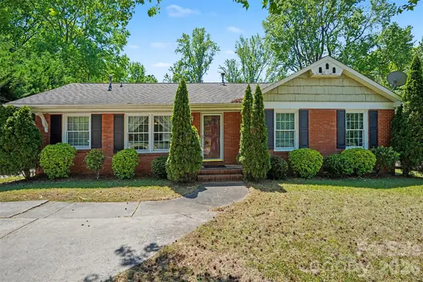 7608 Idlewild Road, Charlotte, NC 28212