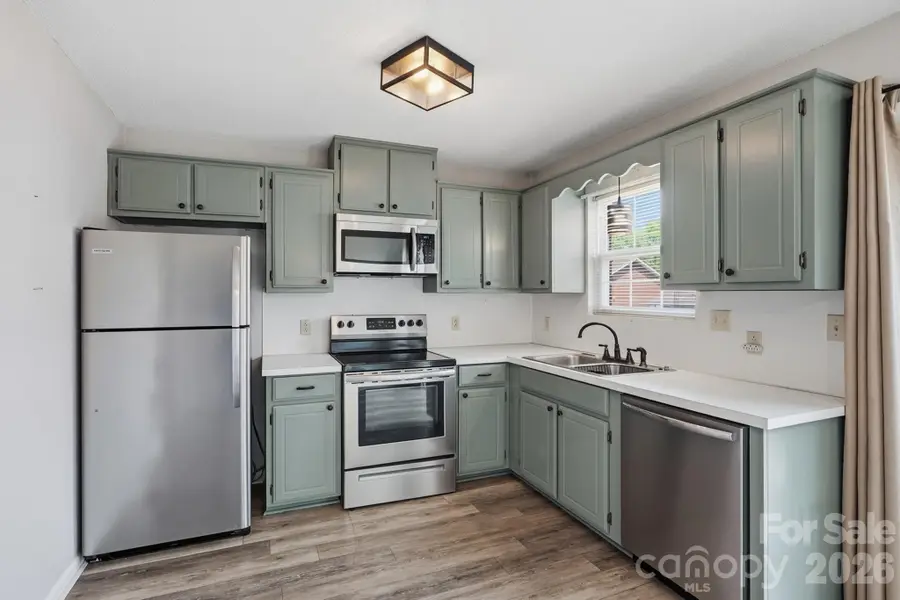 102 Brandywine Drive Ne #U2, Conover, NC 28613 - #3