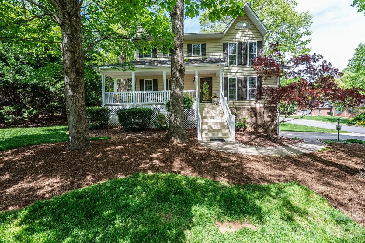 600 17th Avenue Drive Se, Hickory, NC 28602 - #1