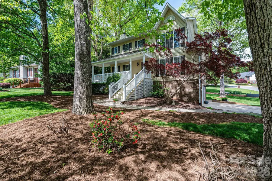 600 17th Avenue Drive Se, Hickory, NC 28602 - #2