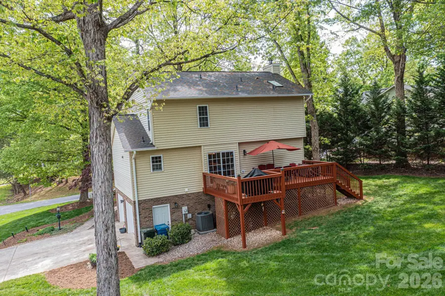 600 17th Avenue Drive Se, Hickory, NC 28602 - #3