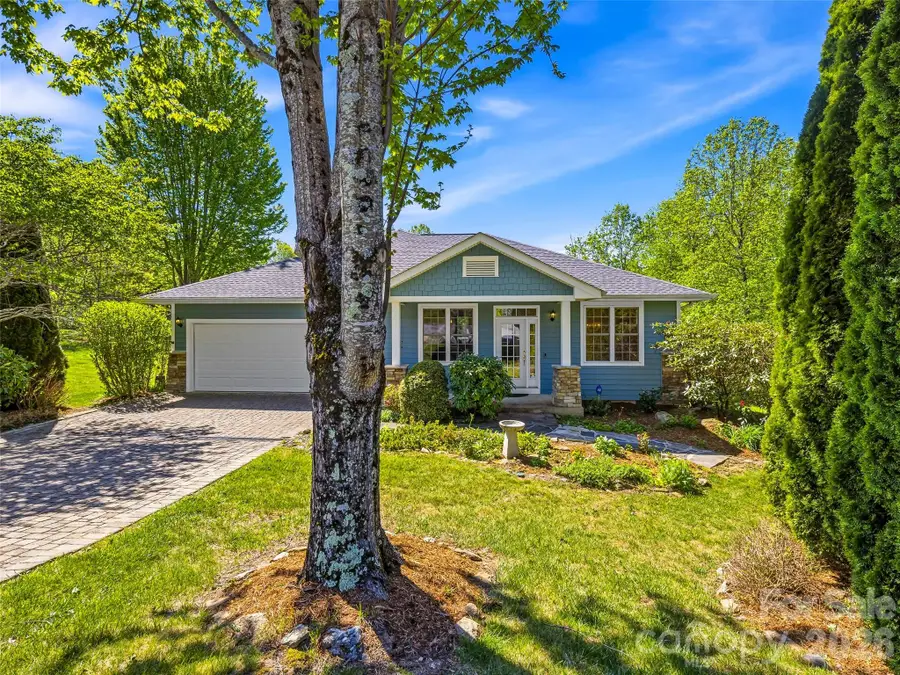 35 Stonecrest Court, Flat Rock, NC 28731 - #2