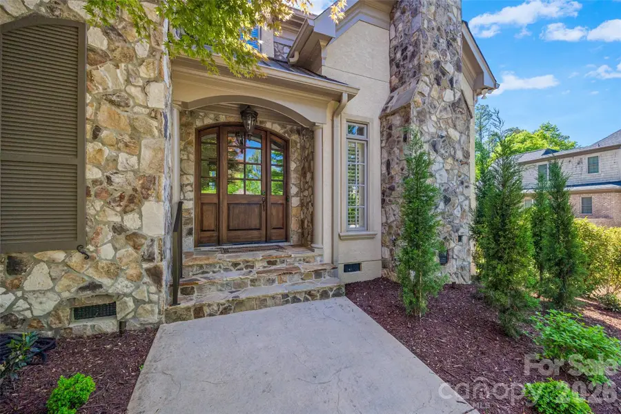 3026 Kings Manor Drive, Matthews, NC 28104 - #3