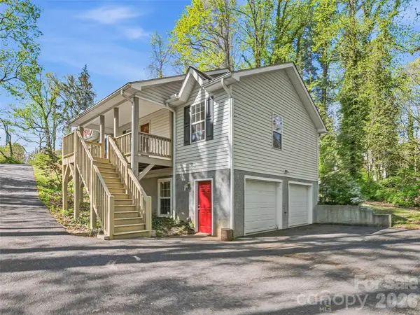 10 Lake Wood Drive, Asheville, NC 28803