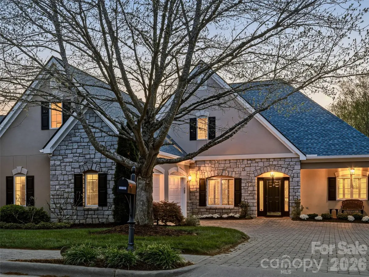 33 Tiverton Lane, Asheville, NC 28803 - #1