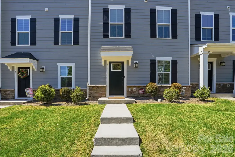 1311 Ashbury Street, Charlotte, NC 28216 - #2