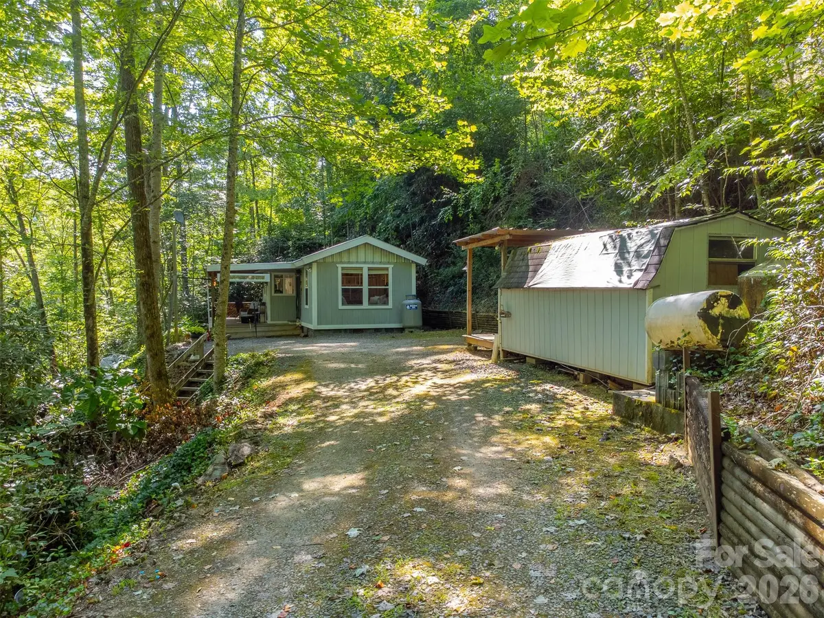 283 Briggs Cove Road, Robbinsville, NC 28771 - #1