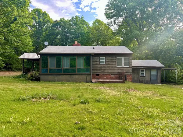 3202 Puetts Chapel Road, Dallas, NC 28034