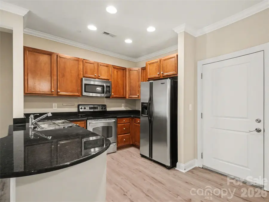 518 Clarice Avenue #201, Charlotte, NC 28204 - #3