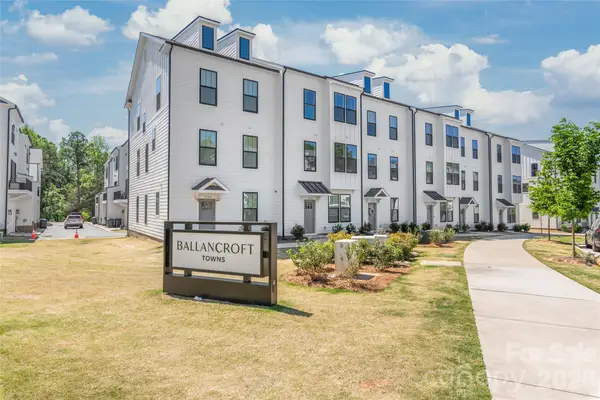 15309 Ballancroft Parkway, Charlotte, NC 28277