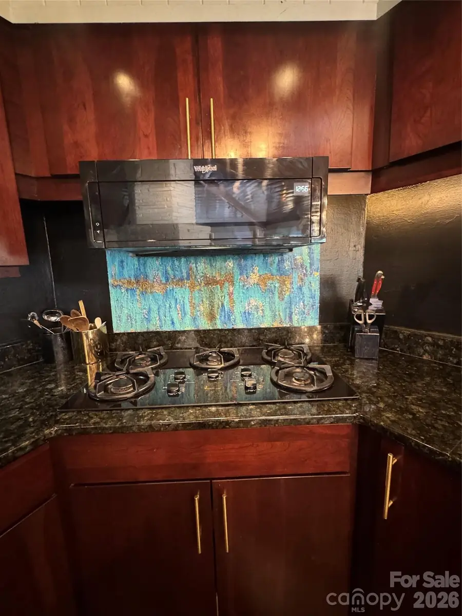 12 Laurelwood Lane, Newland, NC 28657 - #3