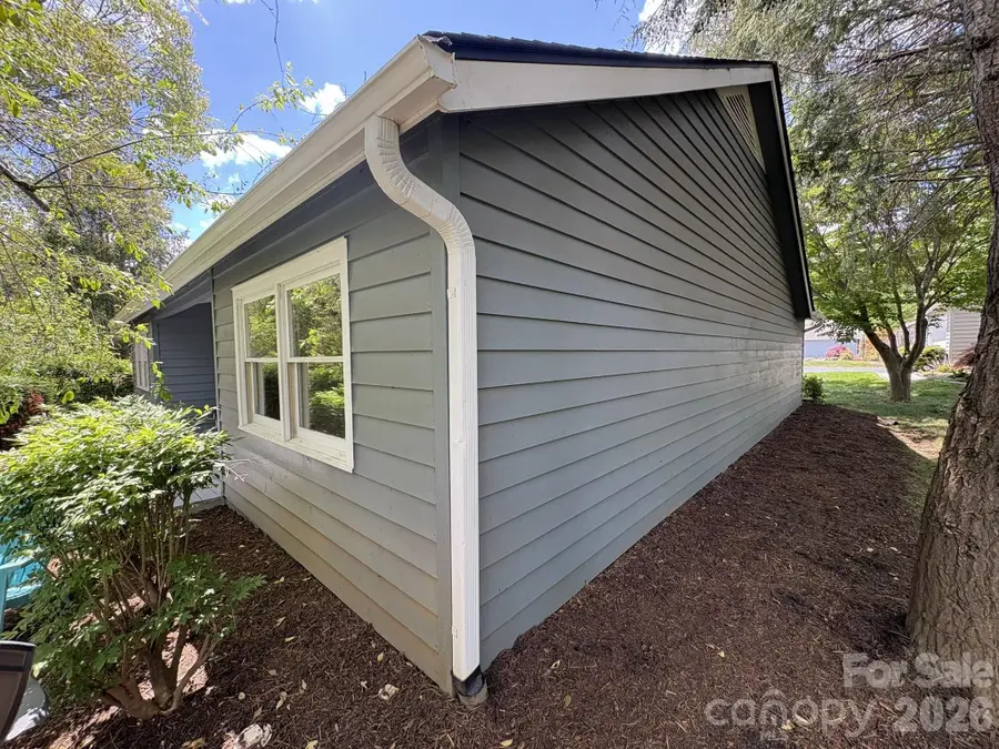 10 Laurel Place Drive, Asheville, NC 28803 - #3