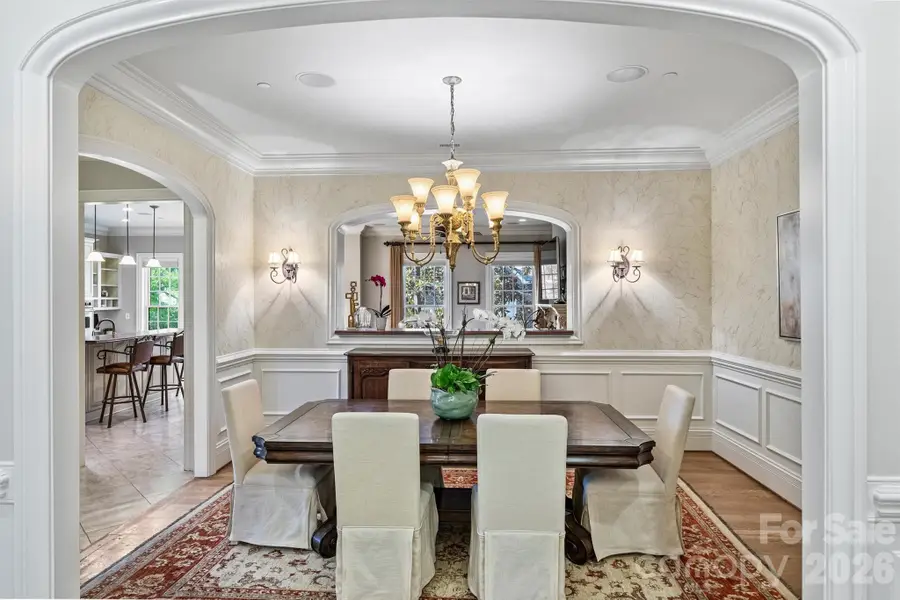 2210 Roswell Avenue #204, Charlotte, NC 28207 - #3