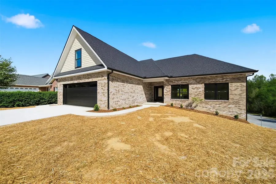 426 Huntington Woods Street Se, Lenoir, NC 28645 - #2