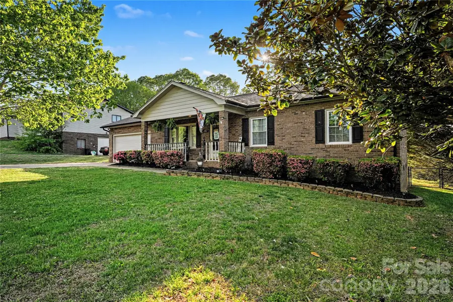 1451 31st Street Place Ne, Conover, NC 28613 - #3