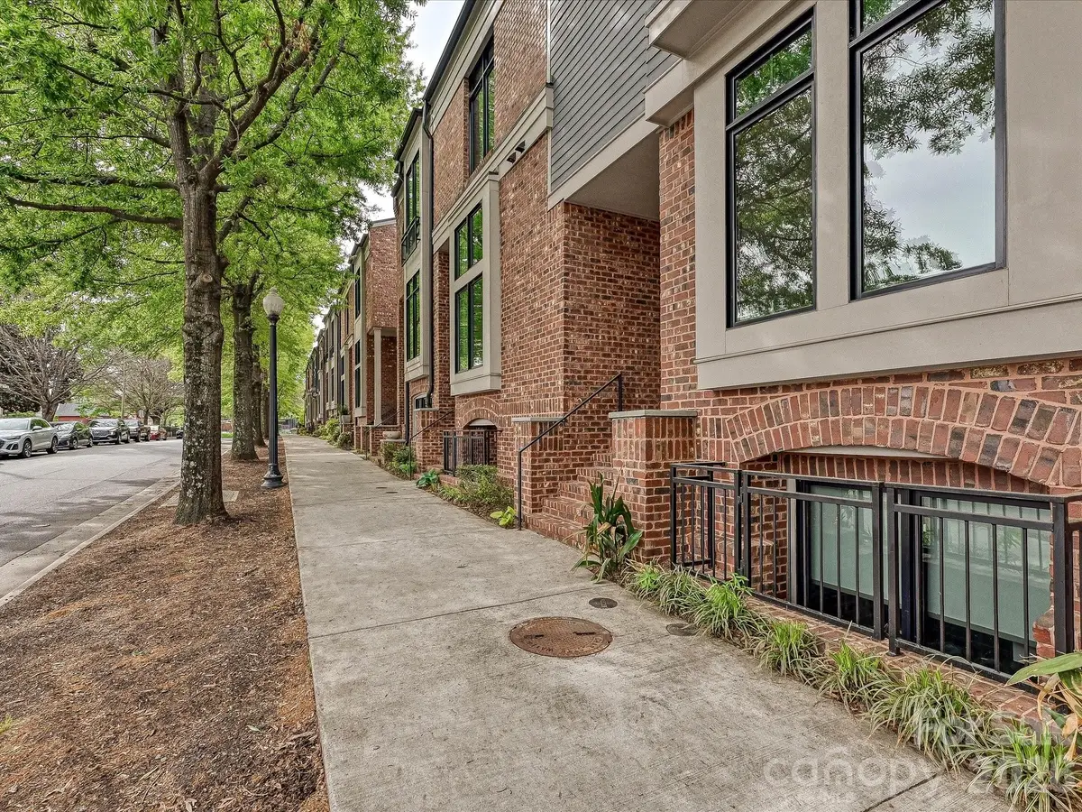 432 E 33rd Street, Charlotte, NC 28205 - #1