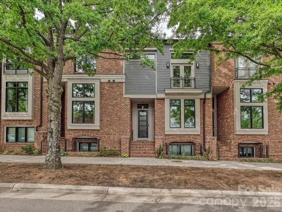 432 E 33rd Street, Charlotte, NC 28205 - #2