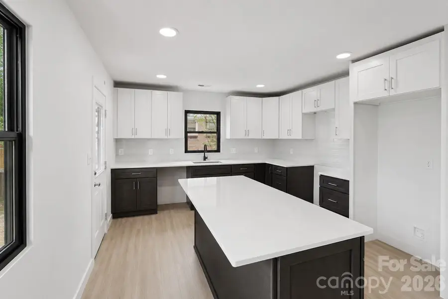 3801 Woodleaf Road, Charlotte, NC 28205 - #3