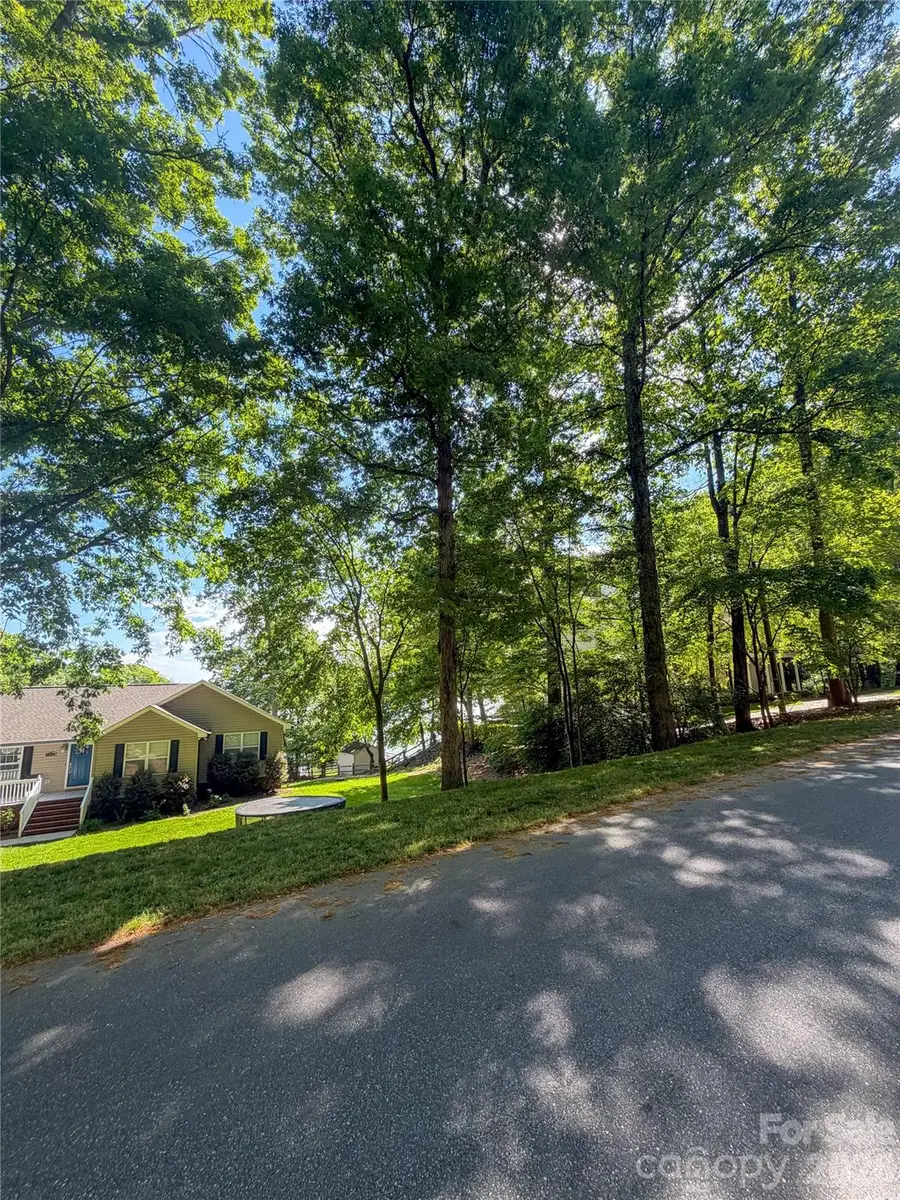 8793 Peninsula Drive, Terrell, NC 28682 - #3