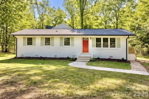 4844 Hidden Valley Road, Charlotte, NC 28213