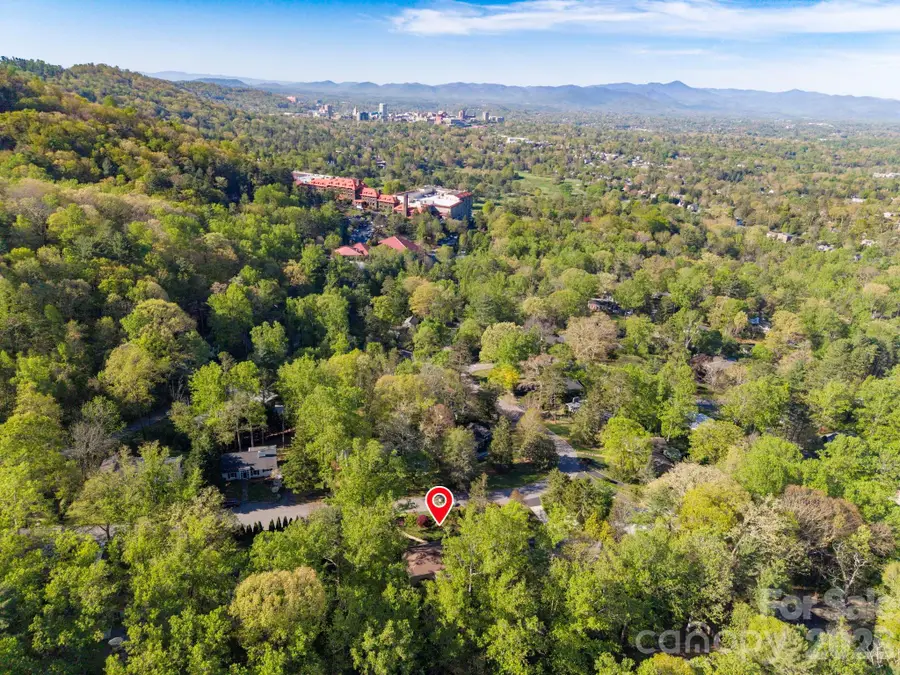 24 Woodcrest Road, Asheville, NC 28804 - #3