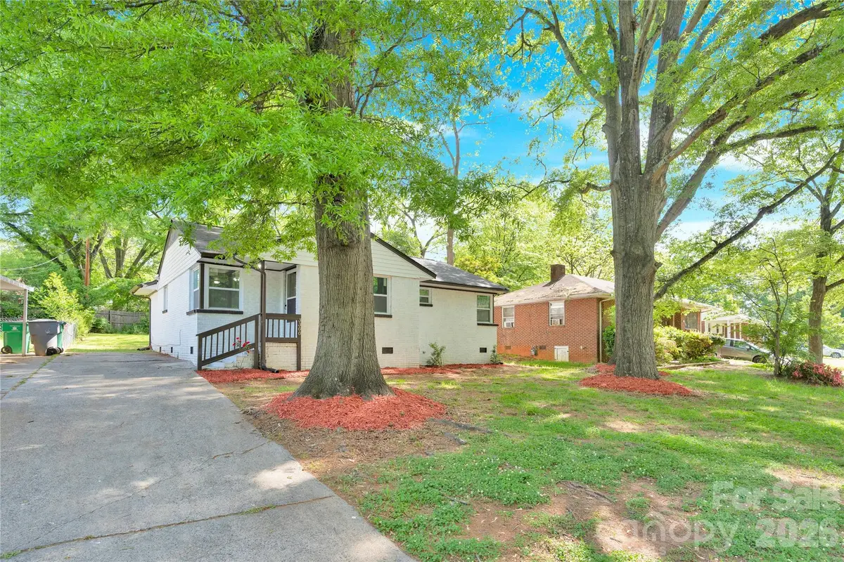 3300 Bonaire Drive, Charlotte, NC 28208 - #1