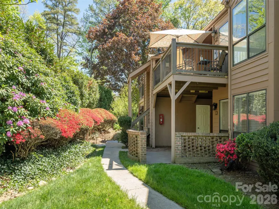 3 Ravencroft Lane #Bldg. A, Asheville, NC 28803 - #2