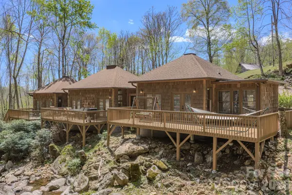 426 Cook Town Road, Bakersville, NC 28705