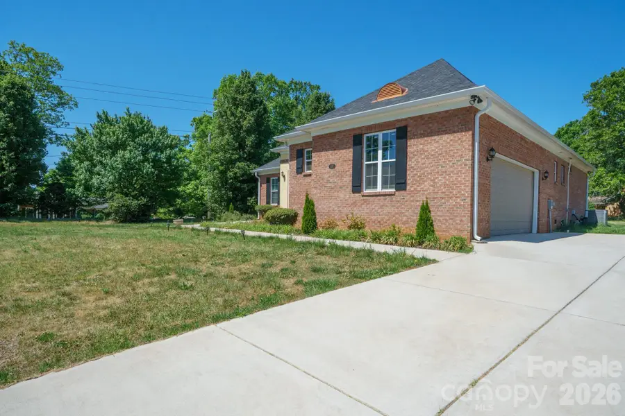 101 Long Meadows Drive, Kings Mountain, NC 28086 - #3