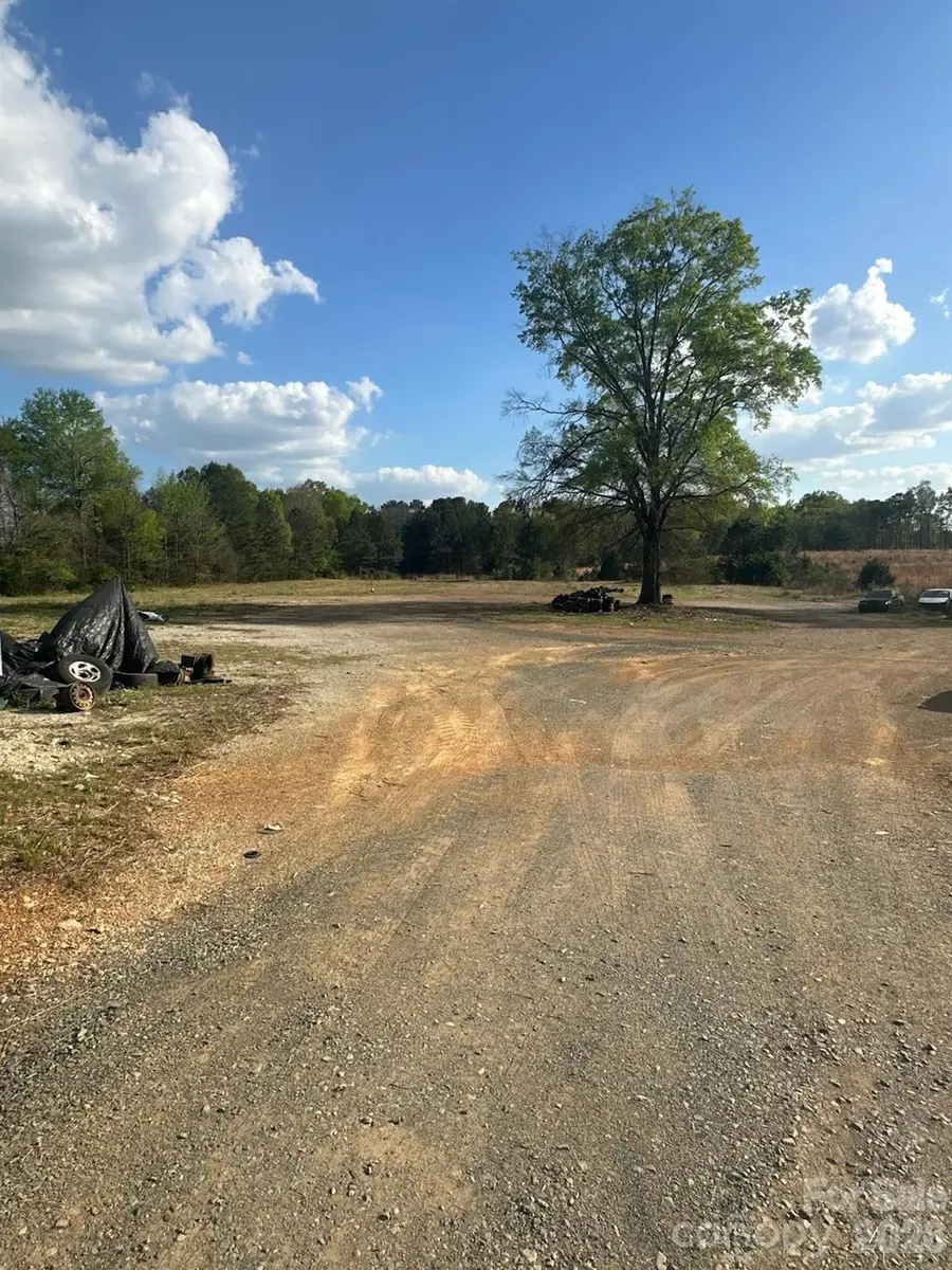 208 S Coble Avenue, Oakboro, NC 28129 - #2