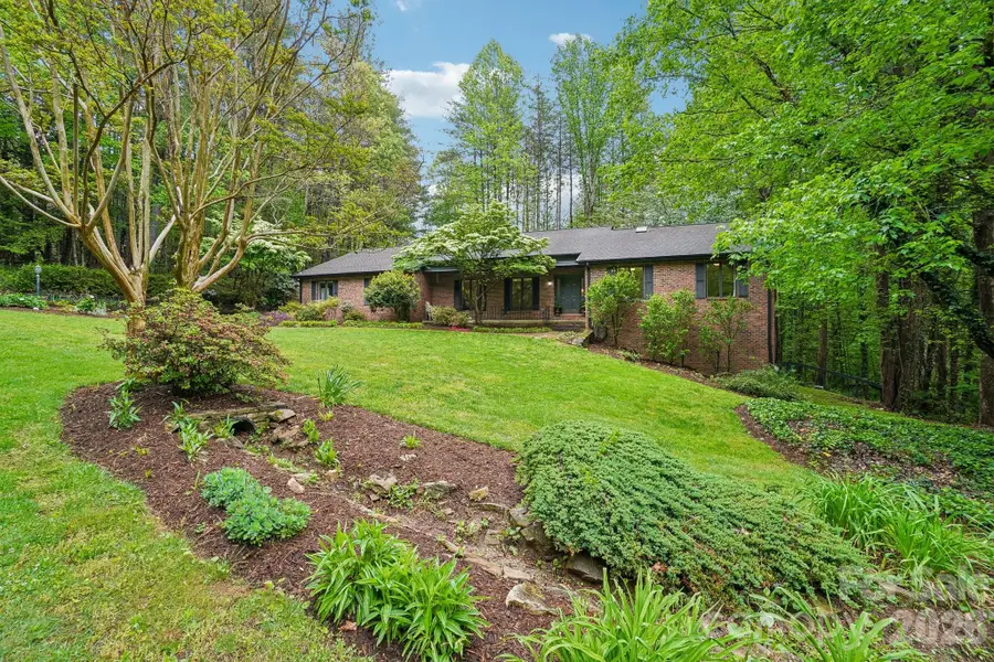9 Westbridge Drive, Hendersonville, NC 28739 - #2