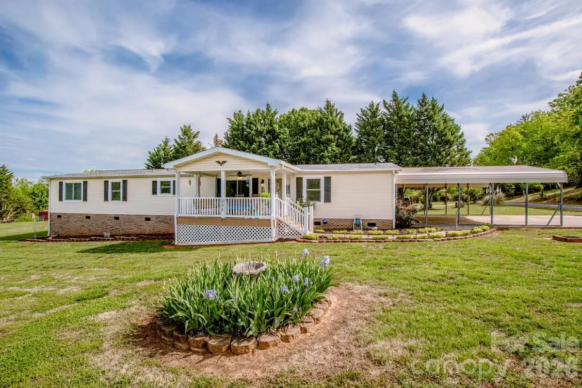 525 Mountain Meadows Drive, Bessemer City, NC 28016 - #1