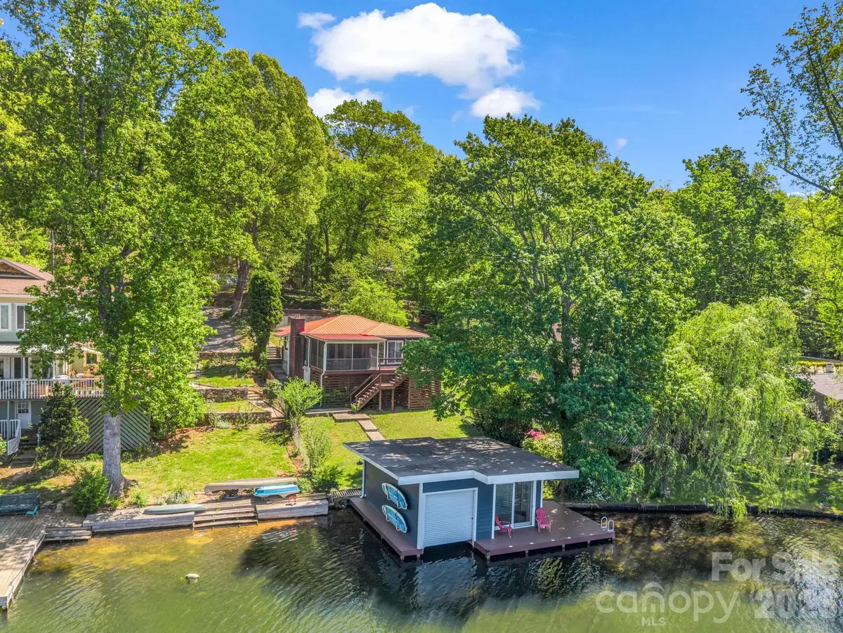 1224 E Lakeshore Drive, Landrum, SC 29356 - #1