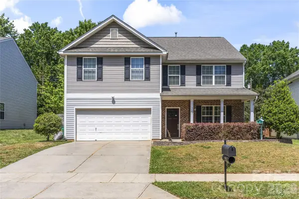 5602 Falkland Drive, Matthews, NC 28104