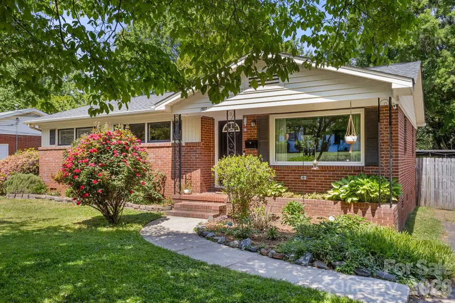 1527 Woodhill Lane, Charlotte, NC 28205 - #2