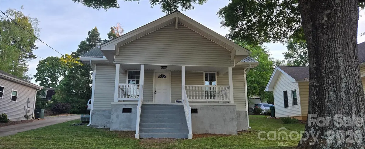 227 W B Street, Newton, NC 28658 - #1